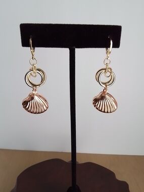 Pretty Bird Tri Color Shell Link Drop Earrings